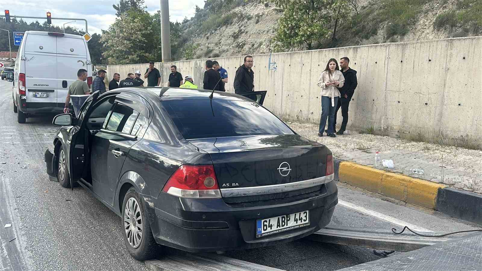 Burdur’da zincirleme kaza: 5 hafif yaralı